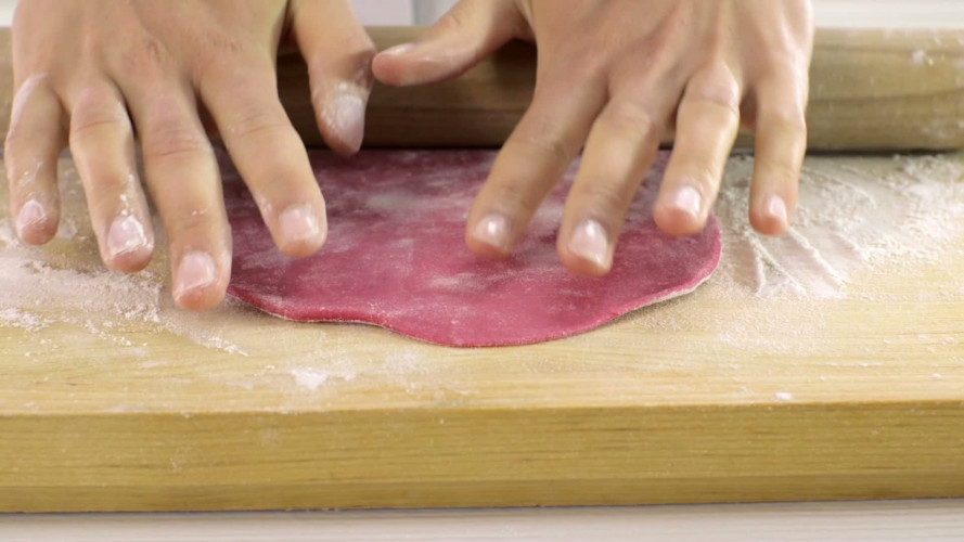 Bietentagliatelle met basilicum stap 4.mov