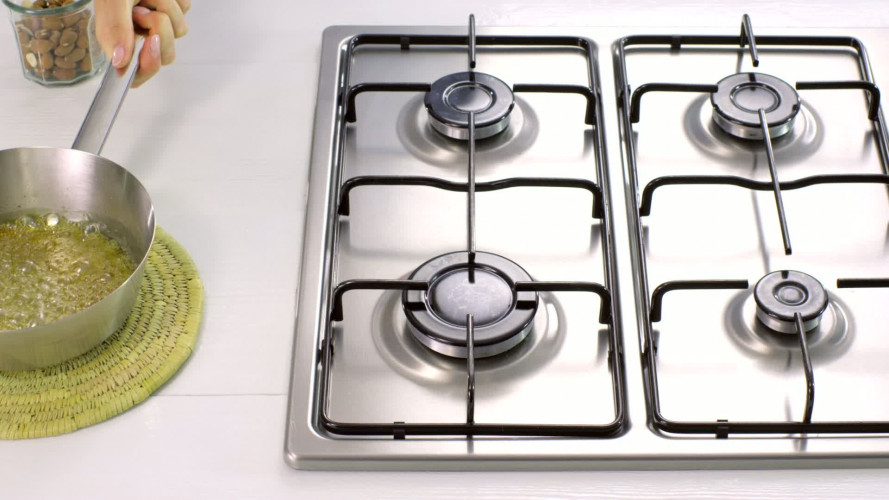 Koffiesemifreddo stap 1.mov