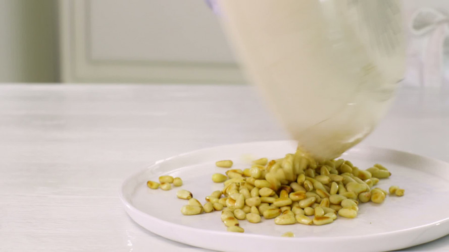 Kamutspaghetti met pecorino en pesto stap 1.mov