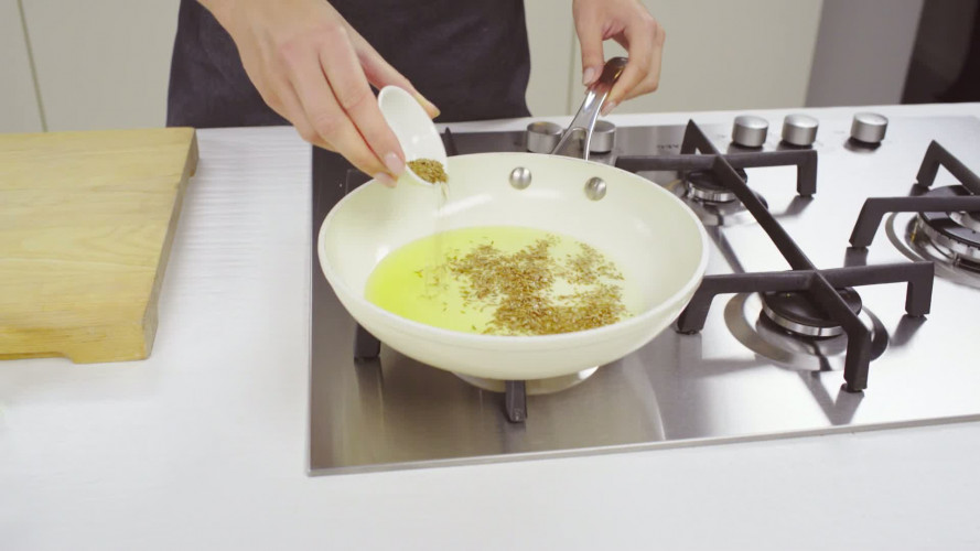 Bloemkoolcouscous met makreel stap 2.mov