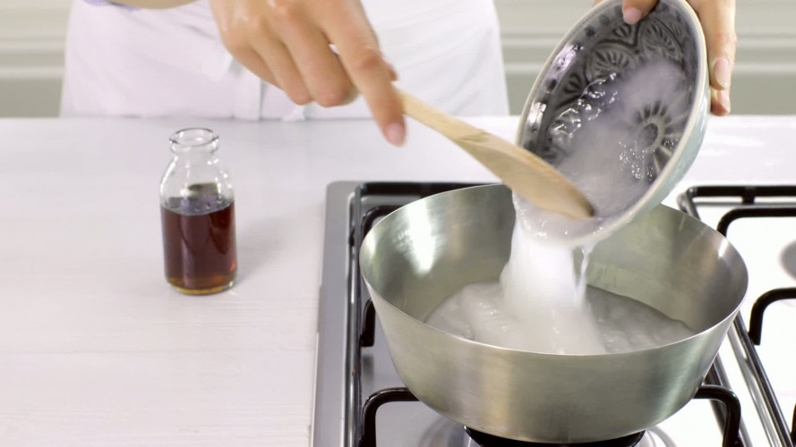 Chocotaart met frambozen en dadels stap 4.mov