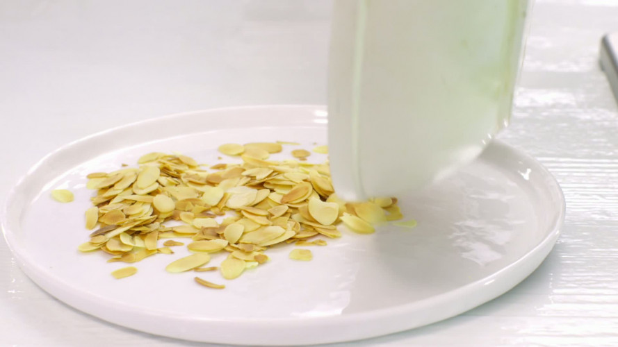 Gevulde courgettes met couscous & amandelen stap 6.mov