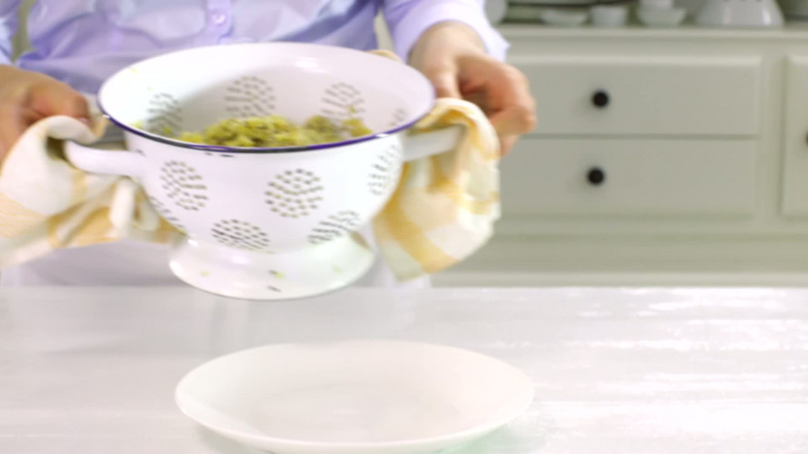 Pittige rode-linzenkoekjes in een pitabroodje stap 1.mov