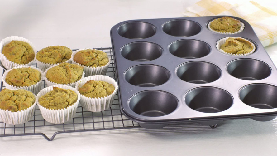 Pompoenmuffins met chiazaad en ahornsiroop stap 9.mov