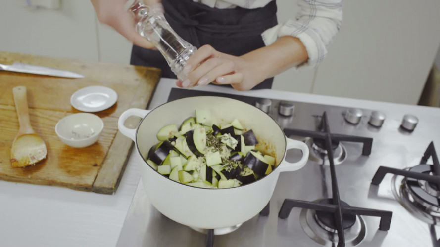 Mediterrane rundvleesragout met polenta Stap 4.mp4
