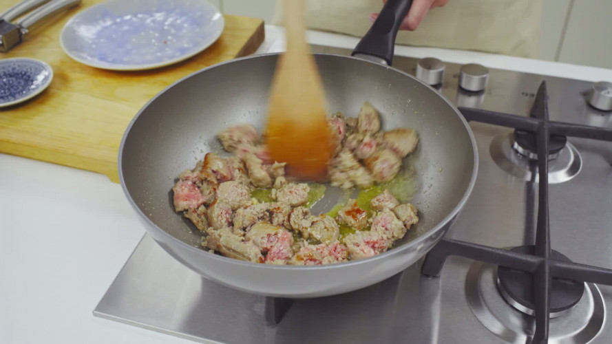 Pittige pappardelle met oesterzwam Stap 2.mp4