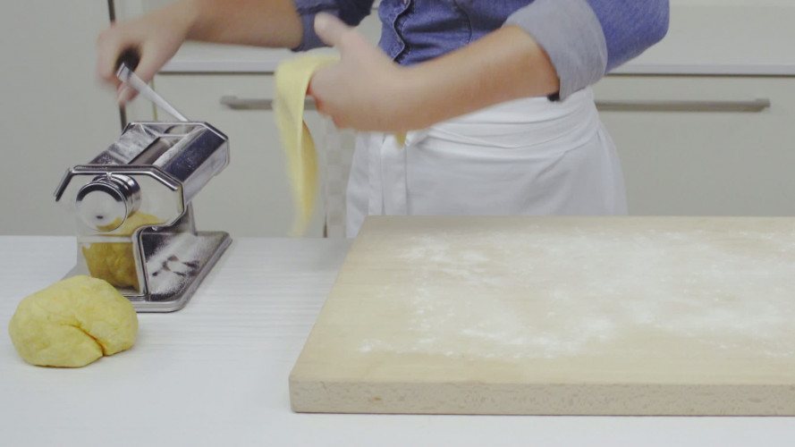 Antonio Carluccio reuzenravioli met verrassing Stap 2.mp4