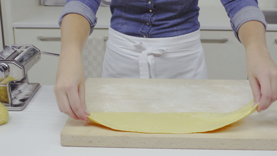 Antonio Carluccio reuzenravioli met verrassing Stap 3.mp4