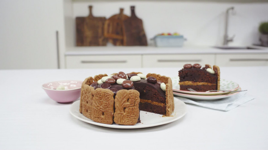 Chocoladetaart met pepernoten Stap 10.mp4