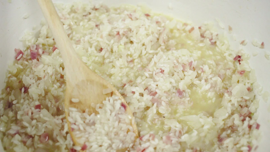 Risotto met zoete ui en spek Stap 5.mp4