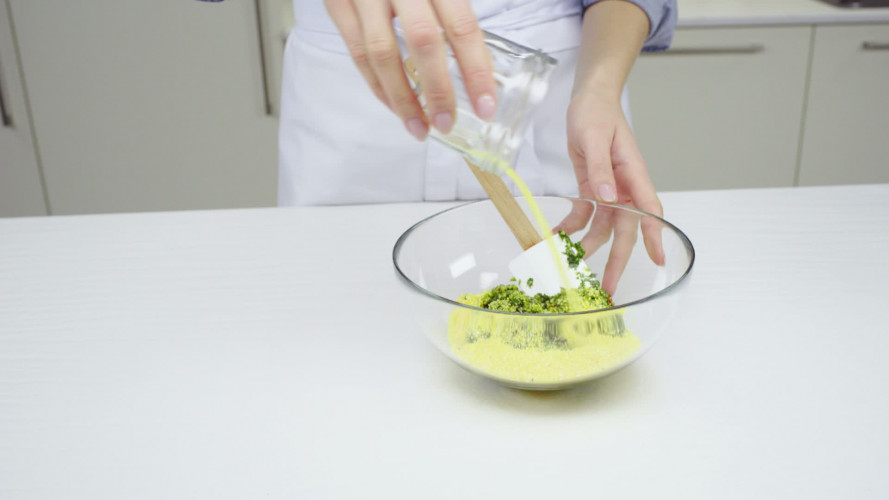 Slow roasted rosbief met groenekruidenkorst Stap 4.mp4