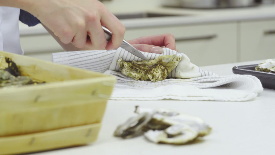 Gegratineerde Oesters Stap 5.mp4