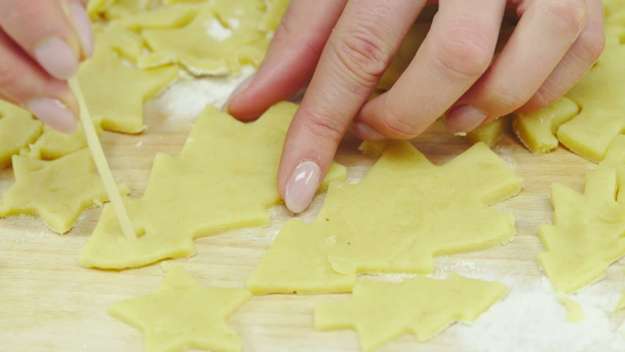 5 spices kerstfiguurtjes Stap 6.mp4