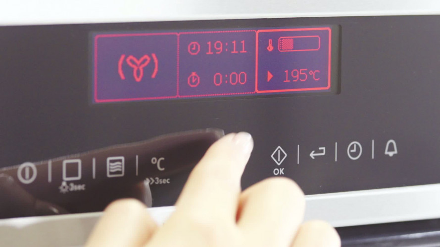 Yotam Ottolenghi's geroosterde aubergine Stap 4.mp4