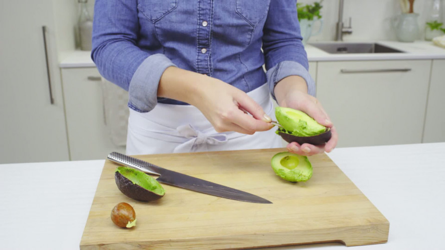 Broccoliquiche met gedroogde tomaatjes en geitenkaas Stap 7.mp4