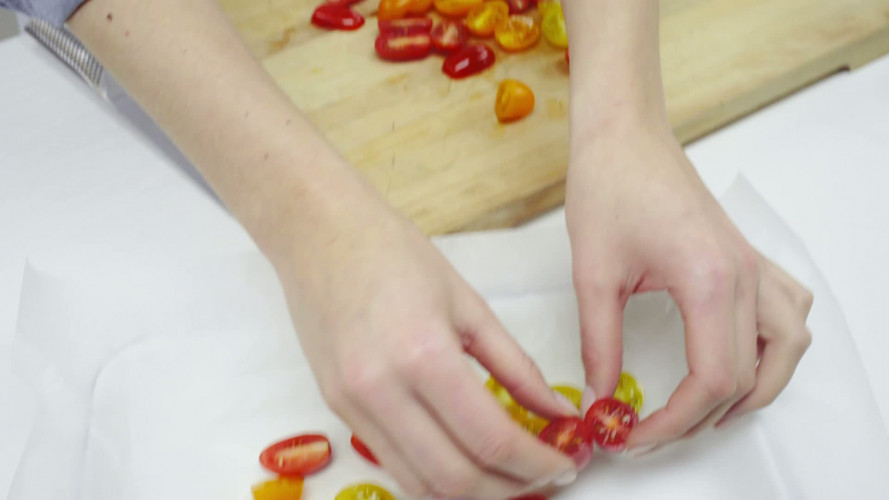 Linzensalade met tomaat en blauwe bes Stap 2.mp4