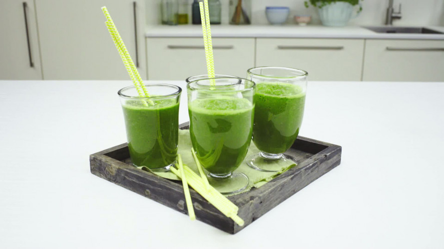 Spinaziesmoothie met paprika, gember en banaan Stap 4.mp4