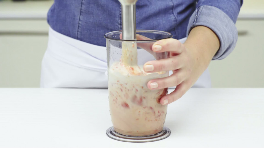 Volkorenspaghetti met amandelpesto, broccoli en tomaten Stap 2.mp4