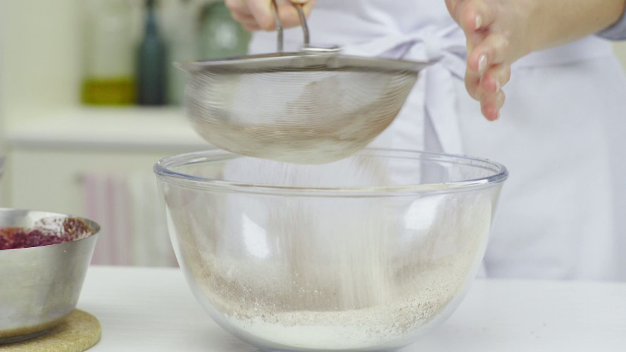 Bieten-chocoladebrownies stap 06.mp4