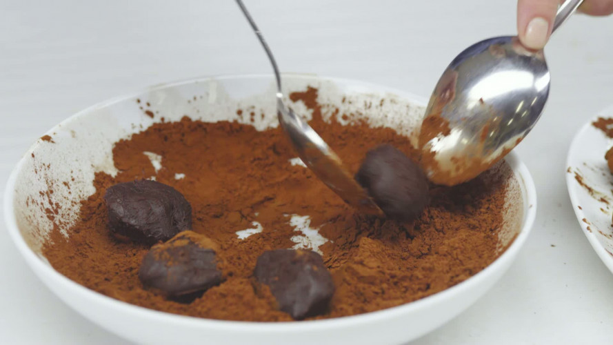 Chocolade-serehtruffels Stap 6.mp4