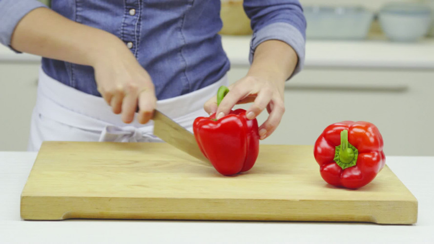 Maissoep met chorizo, kikkererwten en paprika Stap 2.mp4