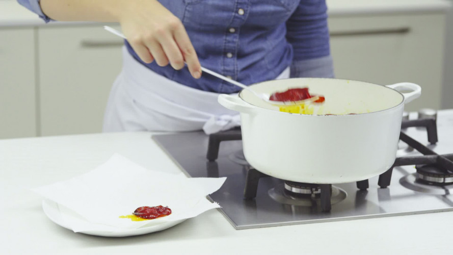 Maissoep met chorizo, kikkererwten en paprika Stap 4.mp4