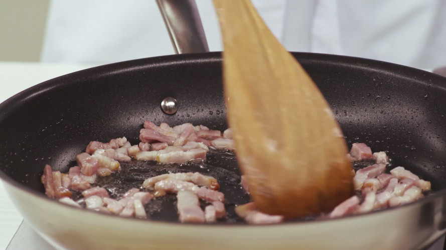 Mozzarella-pastasalade met spekjes Stap 4.mp4