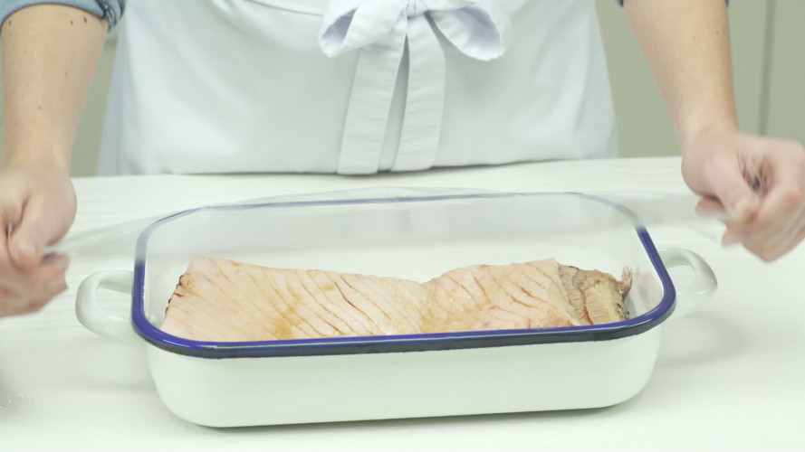 Langzaam gegaard krokant five spice buikspek Stap 6.mp4