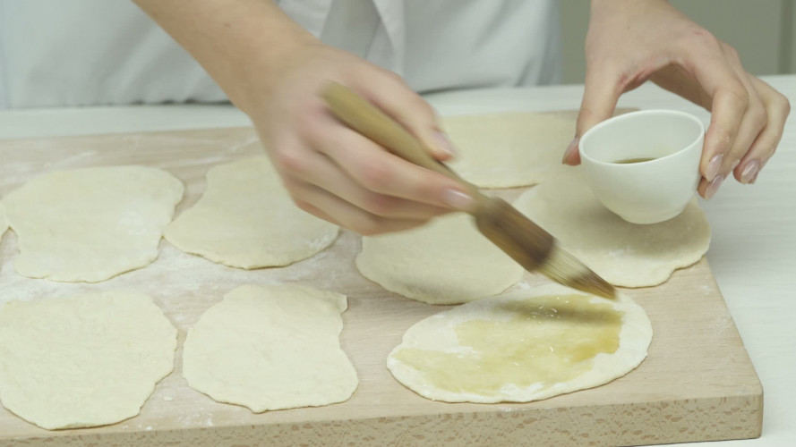 Steamed buns met Koreaanse kip Stap 10.mp4