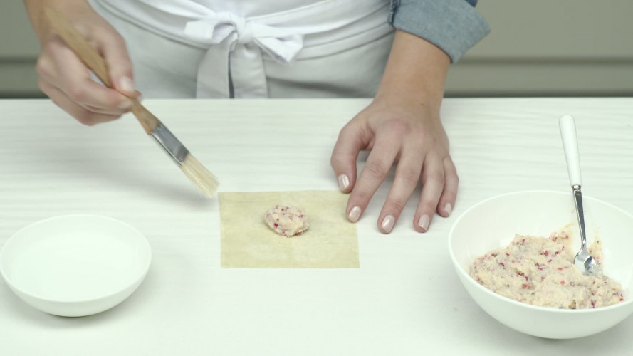Wontons met krab en limoenblad Stap 8.mp4