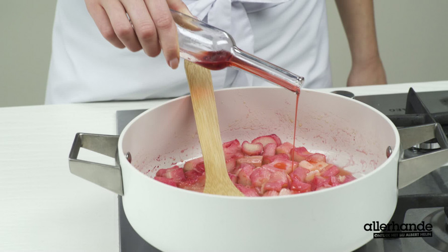 Rabarber met vanilleroom Stap 5.mp4