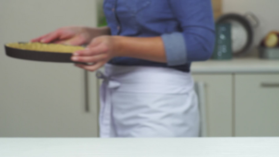 Notentaart met zoute karamel Stap 4.mp4