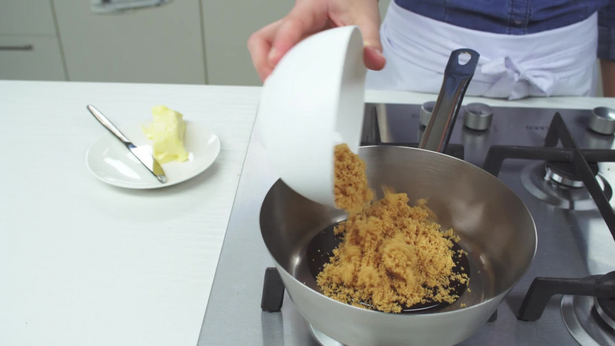 Notentaart met zoute karamel Stap 5.mp4