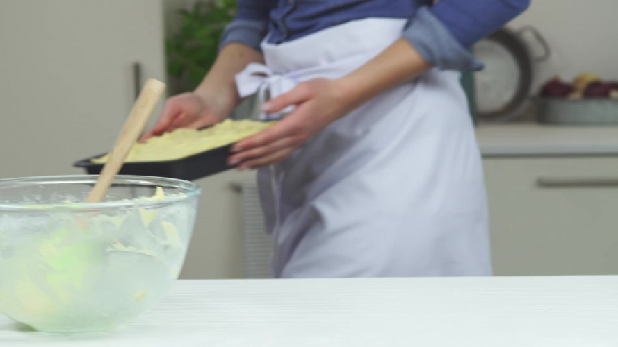 Omgekeerde rabarbercake met lemoncurdcreme Stap 9.mp4