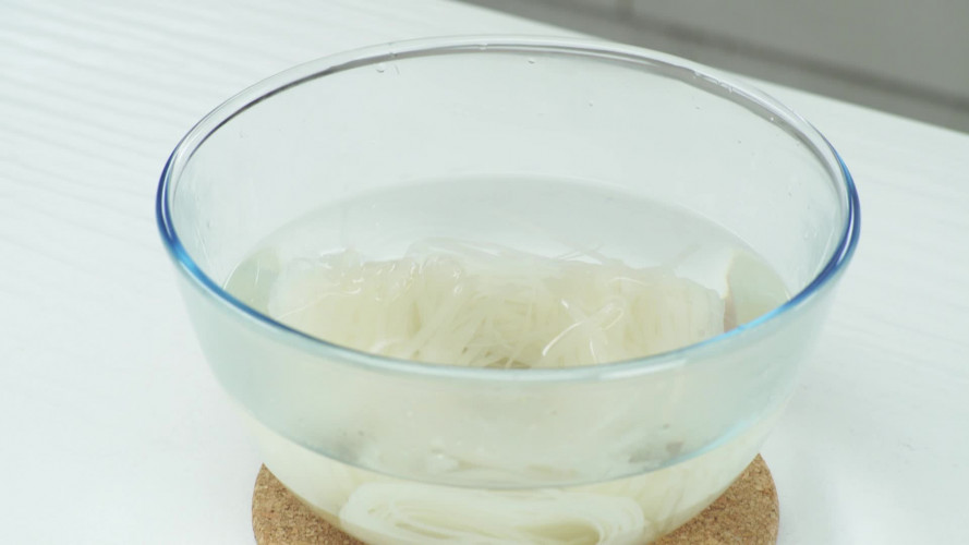 Snelle pad thai Stap 1.mp4