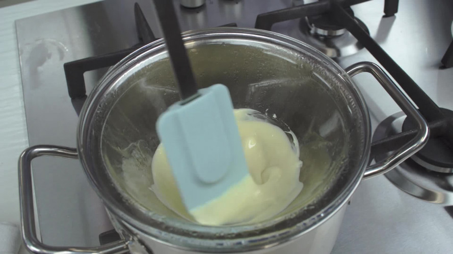 Gemarmerde choco-aardbeien Stap 3.mp4