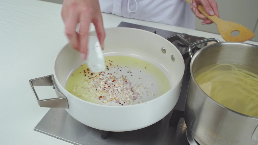 Spaghetti vongole Stap 3.mp4