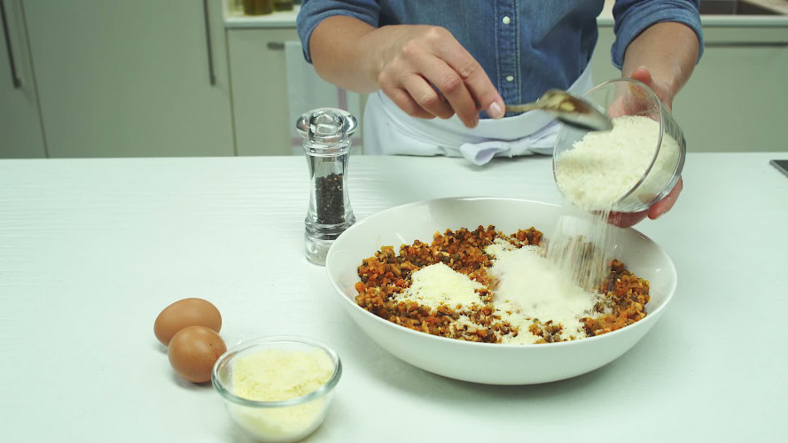 Tagliatelle met veggie balls in tomatensaus Stap 5.mp4