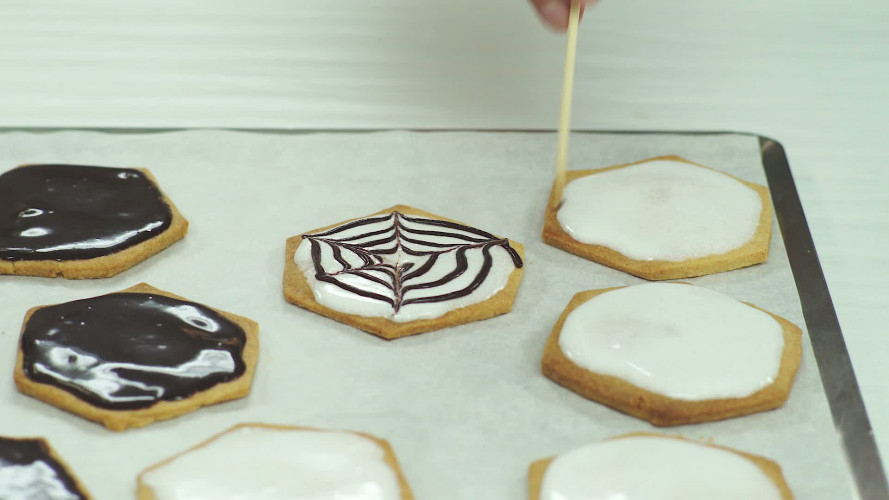 Spinnenwebkoekjes Stap 15.mp4