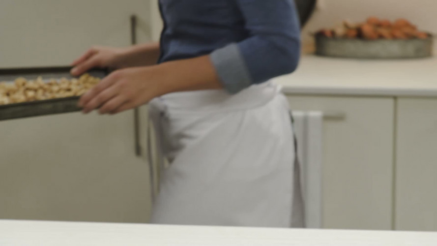 Carrot cake met limoen en noten Stap 9.mp4