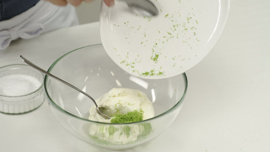 Carrot cake met limoen en noten Stap 11.mp4