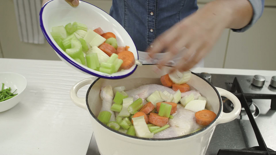 Pasteitjes met kipragout Stap 2.mp4