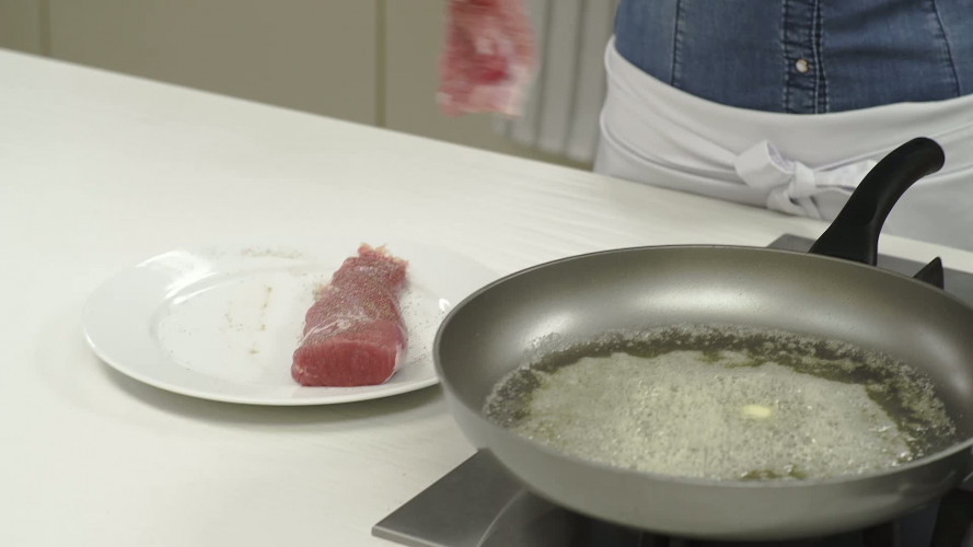 Varkenshaas met kriekenbiersaus Stap 4.mp4