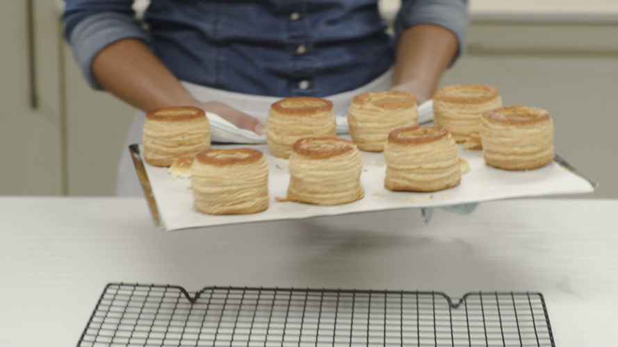 Pasteitjes met kipragout Stap 8.mp4