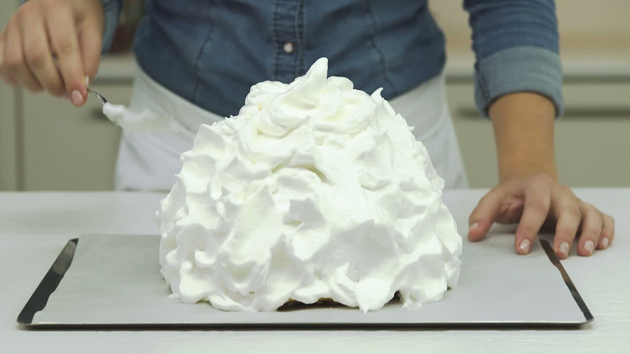 Baked Alaska bombe Stap 9.mp4
