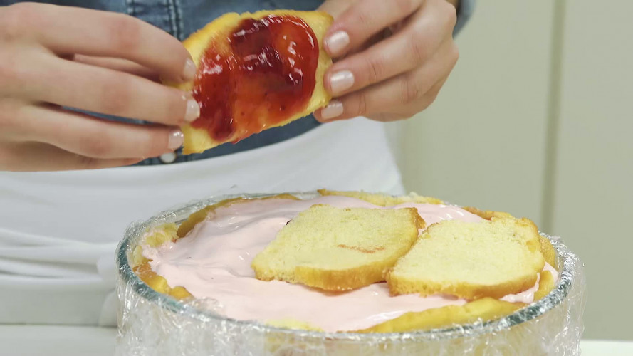 Baked Alaska bombe Stap 4.mp4