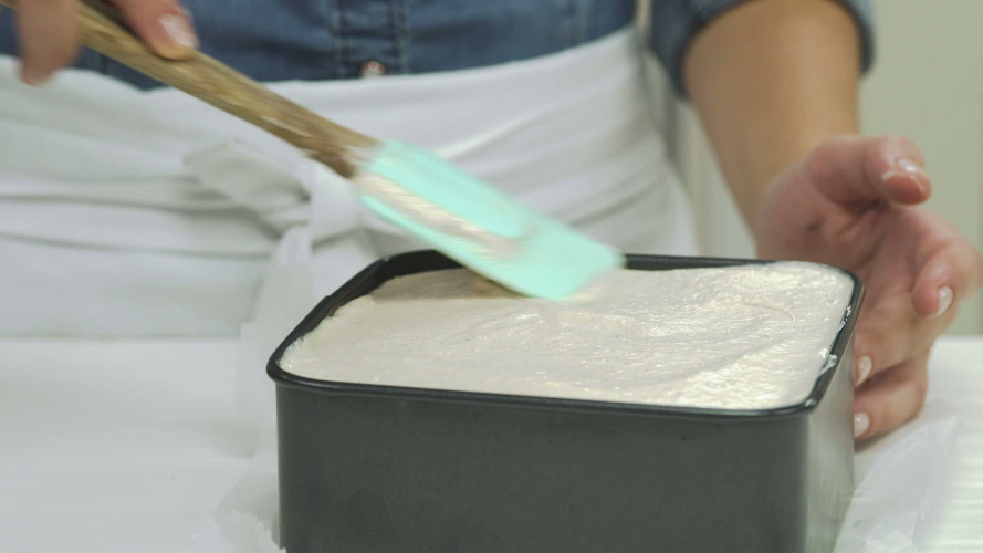 Bananencheesecake met zoute karamelpopcorn A Stap 7.mp4