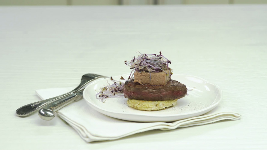Chateaubriand met roompaté en truffelcroutons Stap 6.mp4