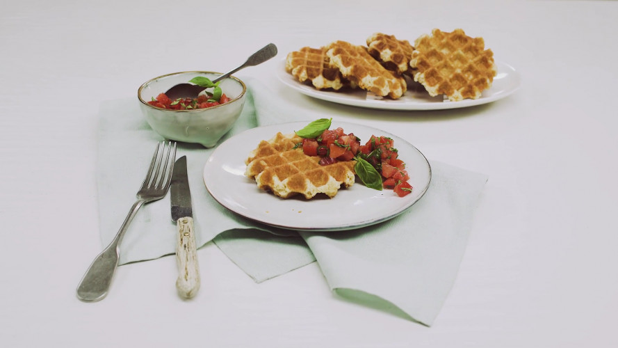 Hartige Wafels met Parmezaanse kaas en tomatensalsa stap 7