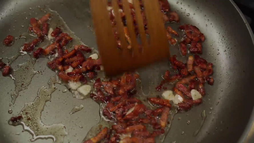 Spaghetti avocado-carbonara Stap 3.mp4